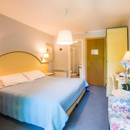 Albergo Milano Snc Lanzo dʼIntelvi Εξωτερικό φωτογραφία